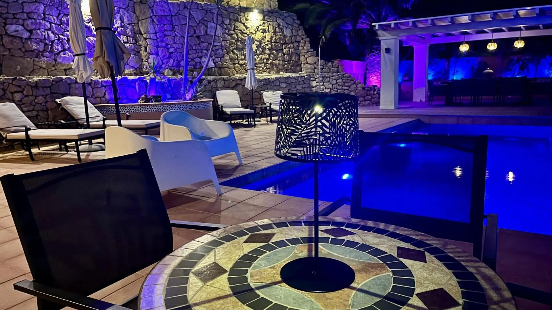 Al Qasr Villa Mountain Retreat In The Heart Of Cortijo Cabrera Turre