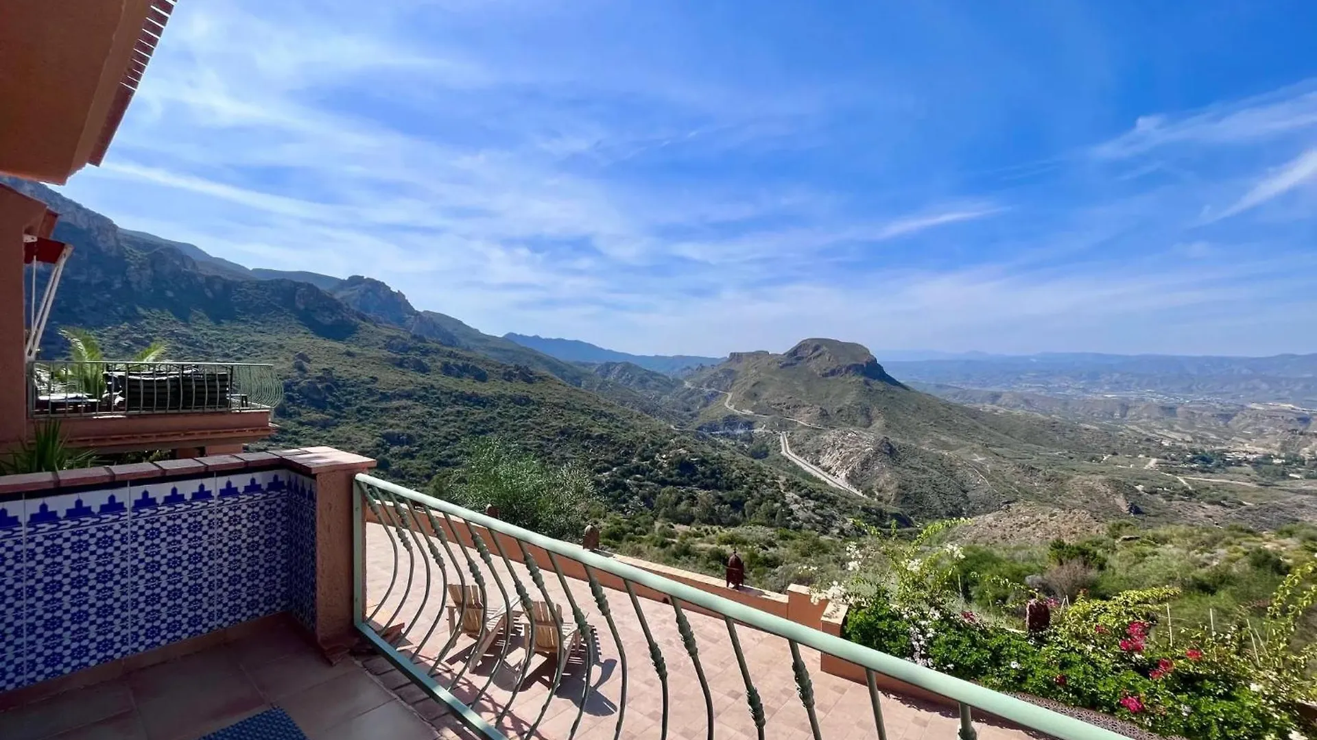 Al Qasr Villa Mountain Retreat In The Heart Of Cortijo Cabrera Turre